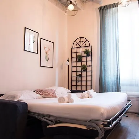 Youhosty - Correggio 12 Apartment *