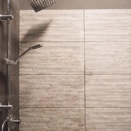 Apartment Youhosty - Correggio 12 Milan